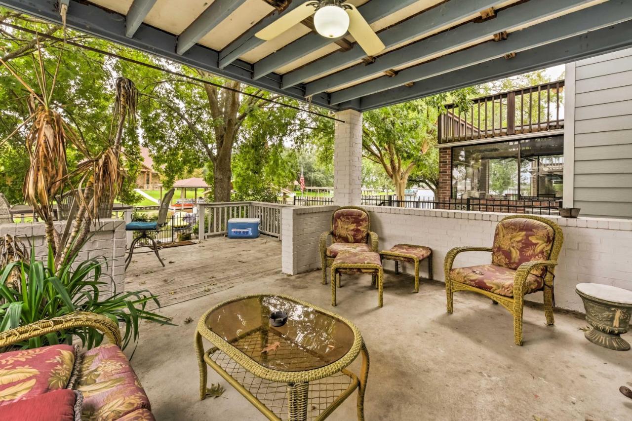 Quiet Lake Conroe Townhome With 2 Boat Slips! Willis Екстер'єр фото