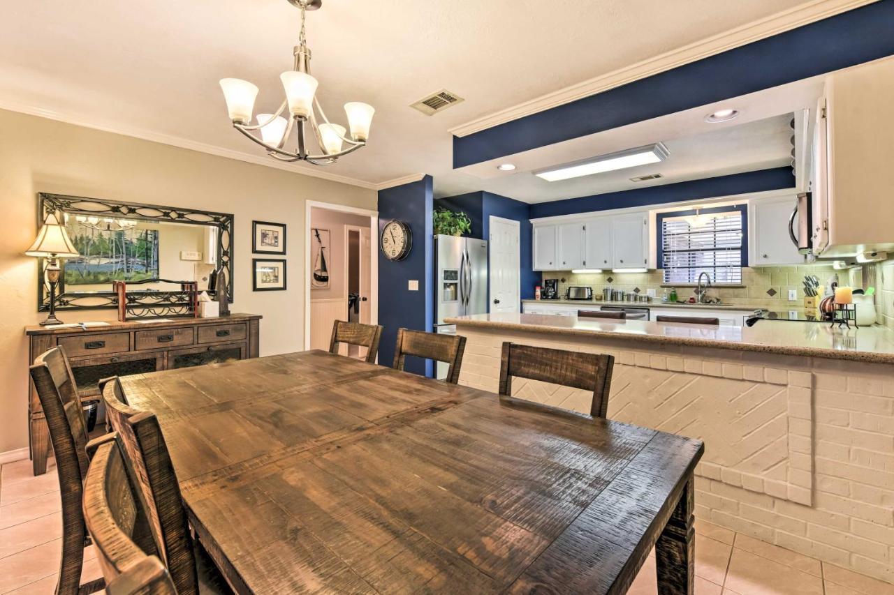 Quiet Lake Conroe Townhome With 2 Boat Slips! Willis Екстер'єр фото