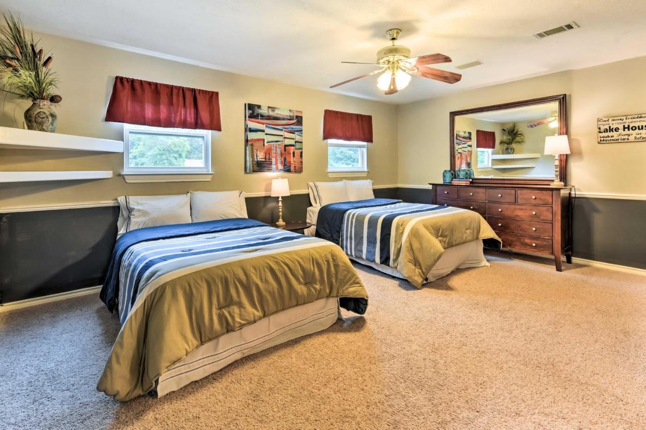 Quiet Lake Conroe Townhome With 2 Boat Slips! Willis Екстер'єр фото
