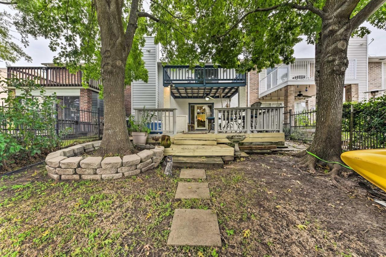 Quiet Lake Conroe Townhome With 2 Boat Slips! Willis Екстер'єр фото